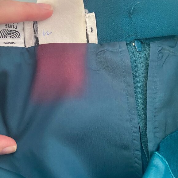 Vintage Teal Skirt with Leather-look accents - Size 8 - Office, Career, Work - Picture 13 of 13